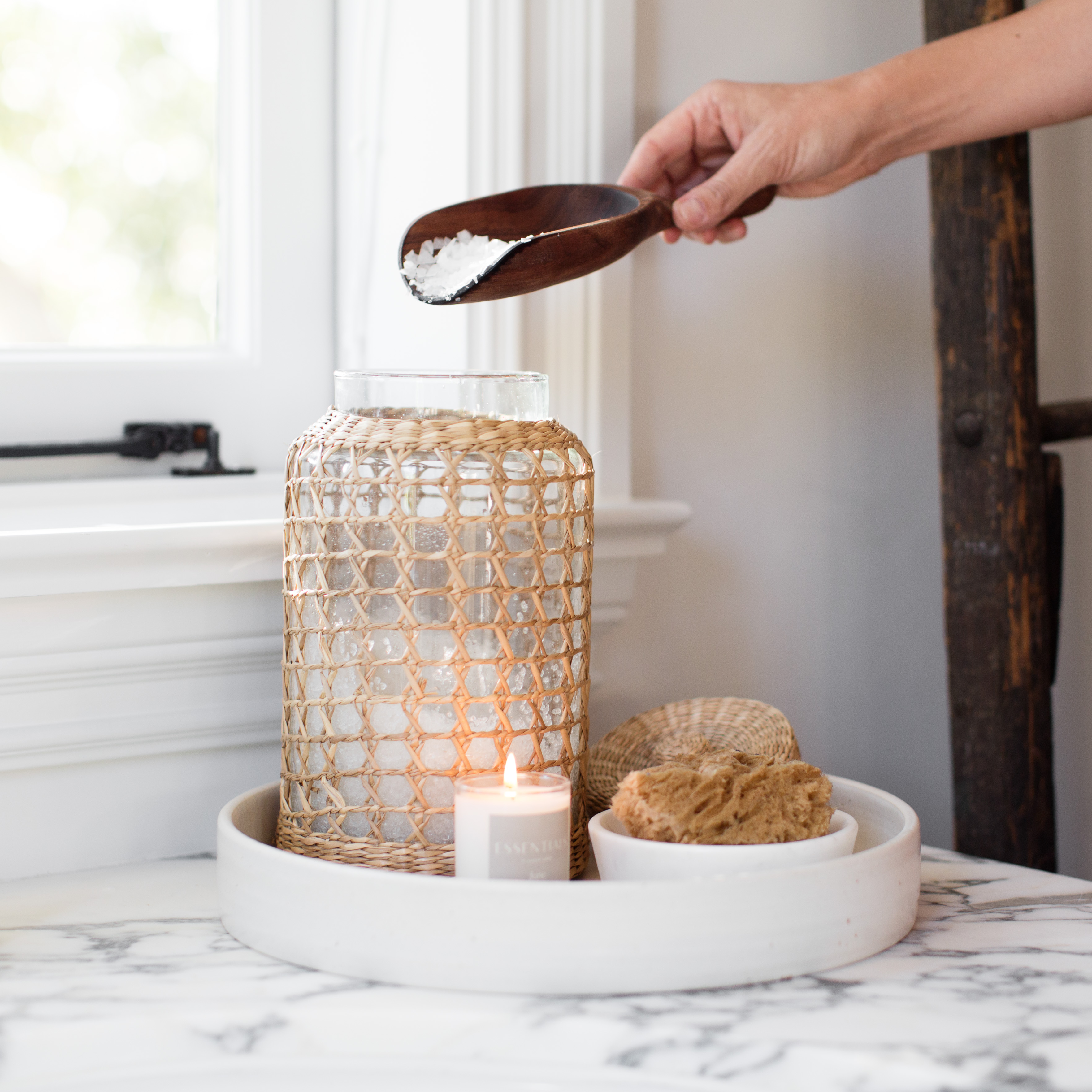 Clutter Healing® 30 Ways to Feel More Organized in 30 Days